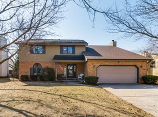 40 Chiswick Cir, Bloomington, IL 61704