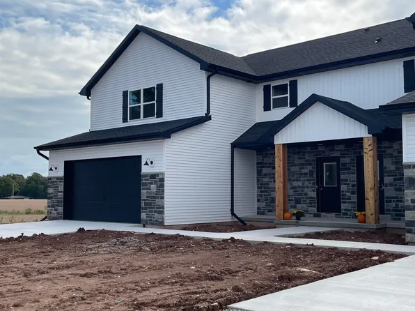 2601 Saint Thomas Ln #1, Neenah, WI 54956