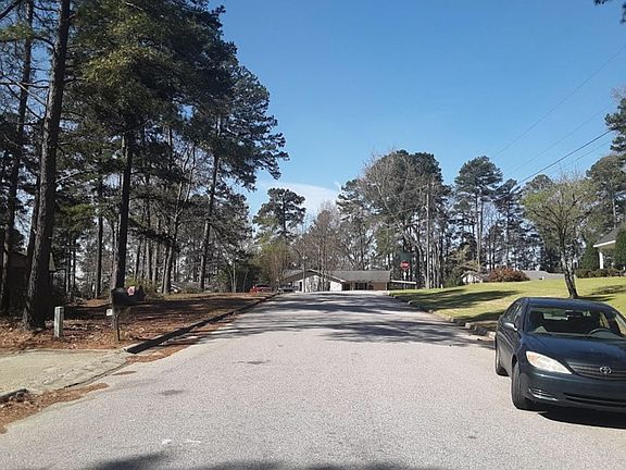 5th image of 142 Glenora Dr