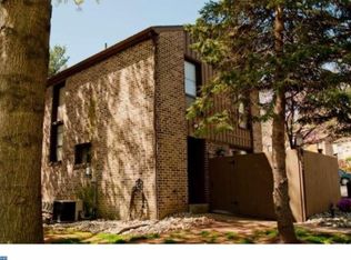 82 Wedge Ln, Reading, PA 19607