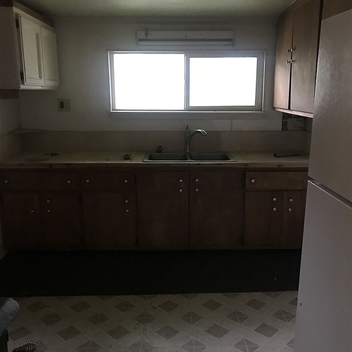 2nd image of 666 Spring Creek Dr #755