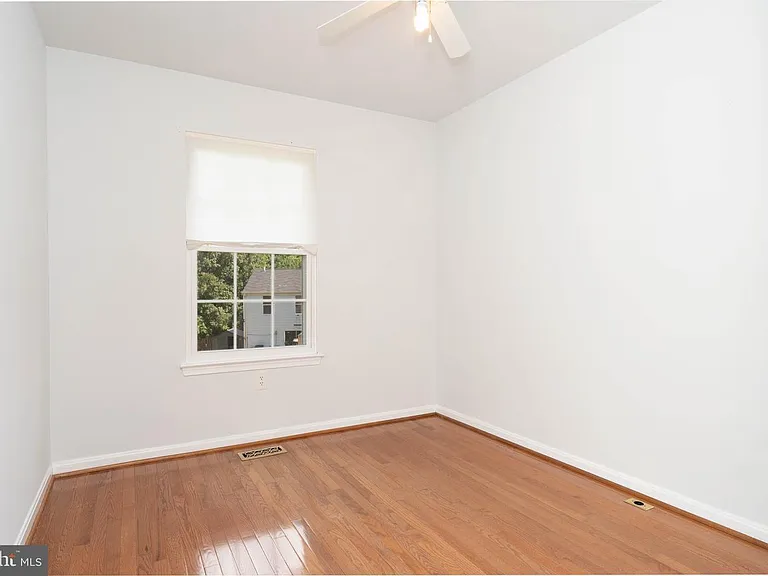4683 Joanna Ct — Photo 24
