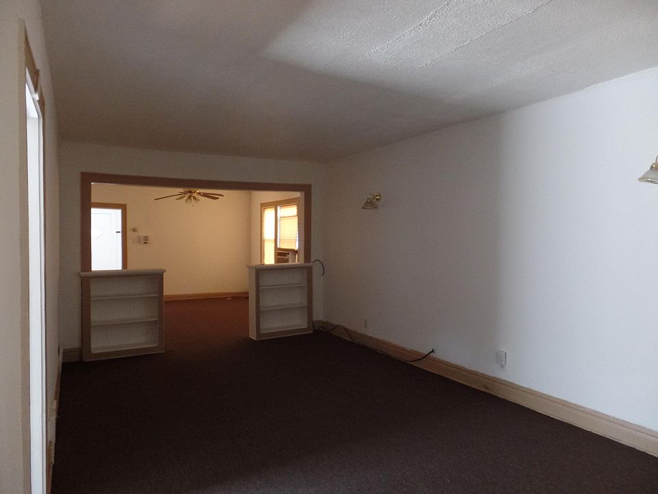Spacious front room