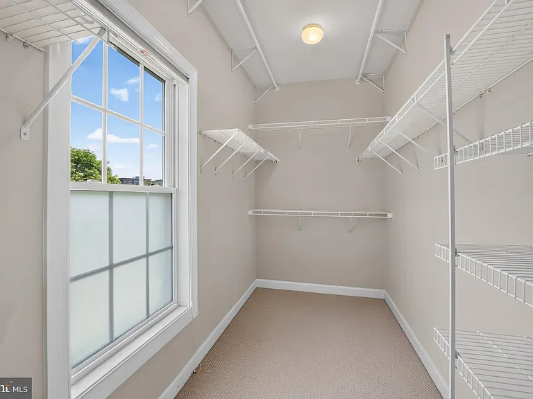 30 Sharpstead Ln — Photo 45