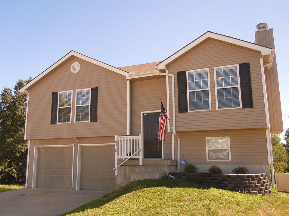 1st image of 16418 E 3rd Terrace Ct N