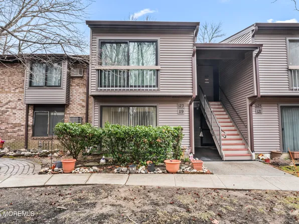 119 Lexington Court, Red Bank, NJ 07701