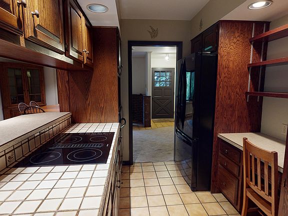 4th image of 440 Sylvan Dell Park Rd