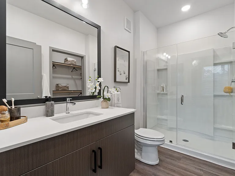 The Quinn Luxury Apartments — Photo 52