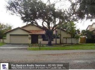 8710 SW 57th Pl, Cooper City, FL 33328