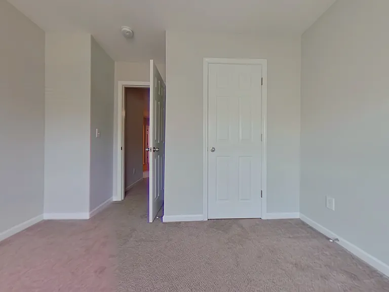 3926 Fountain Village Cir — Photo 9