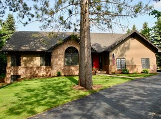 6050 Bent Tree Dr, Gaylord, MI 49735