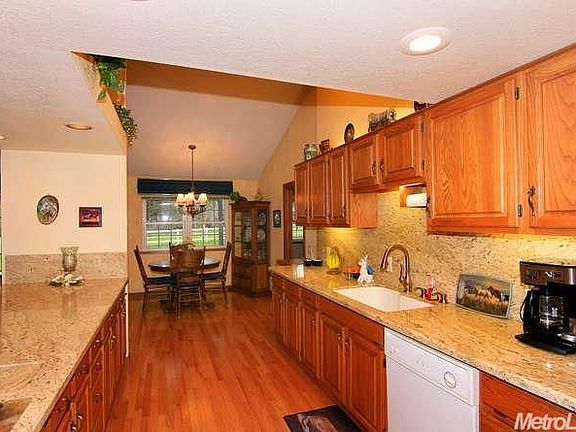5th image of 4820 Cypress Ave