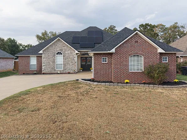 1505 Quebec Dr, Fort Smith, AR 72908