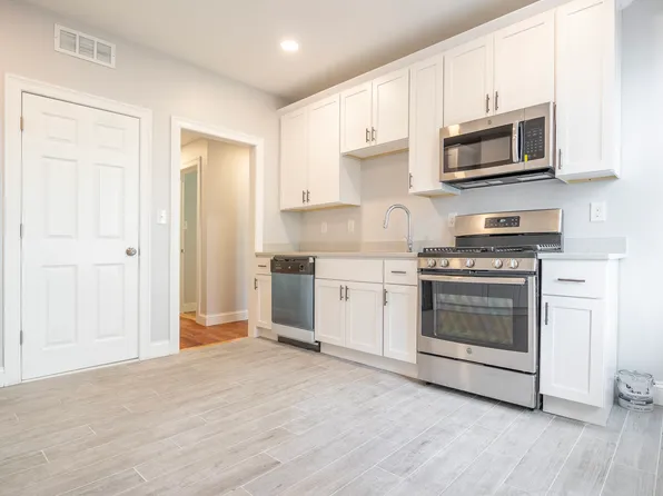 48 Green St, Boston, MA