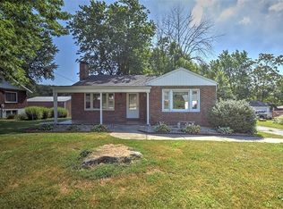 1150 N Nickey Ave, Decatur, IL 62526