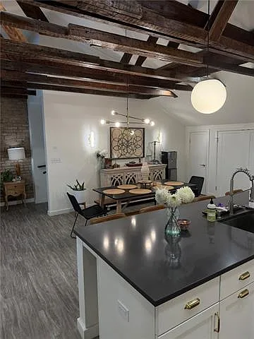 803 Baronne St — Photo 13