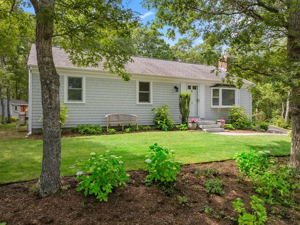 111 Cottonwood Road, Harwich, MA 02645