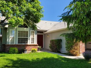 926 E Blue Heron St, Meridian, ID 83646