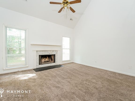 5th image of 160 Princeton Way