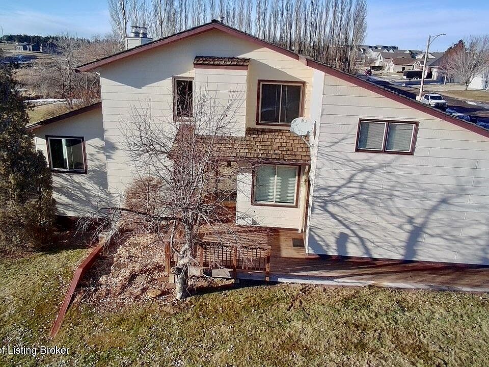 1st image of 1951 Prairie Oak Dr