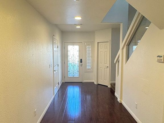 2nd image of 6719 Treble Clef Ave