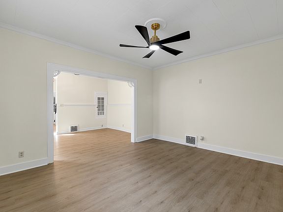 5th image of 419 157th St