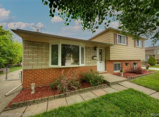 3637 Dawson Dr, Warren, MI 48092