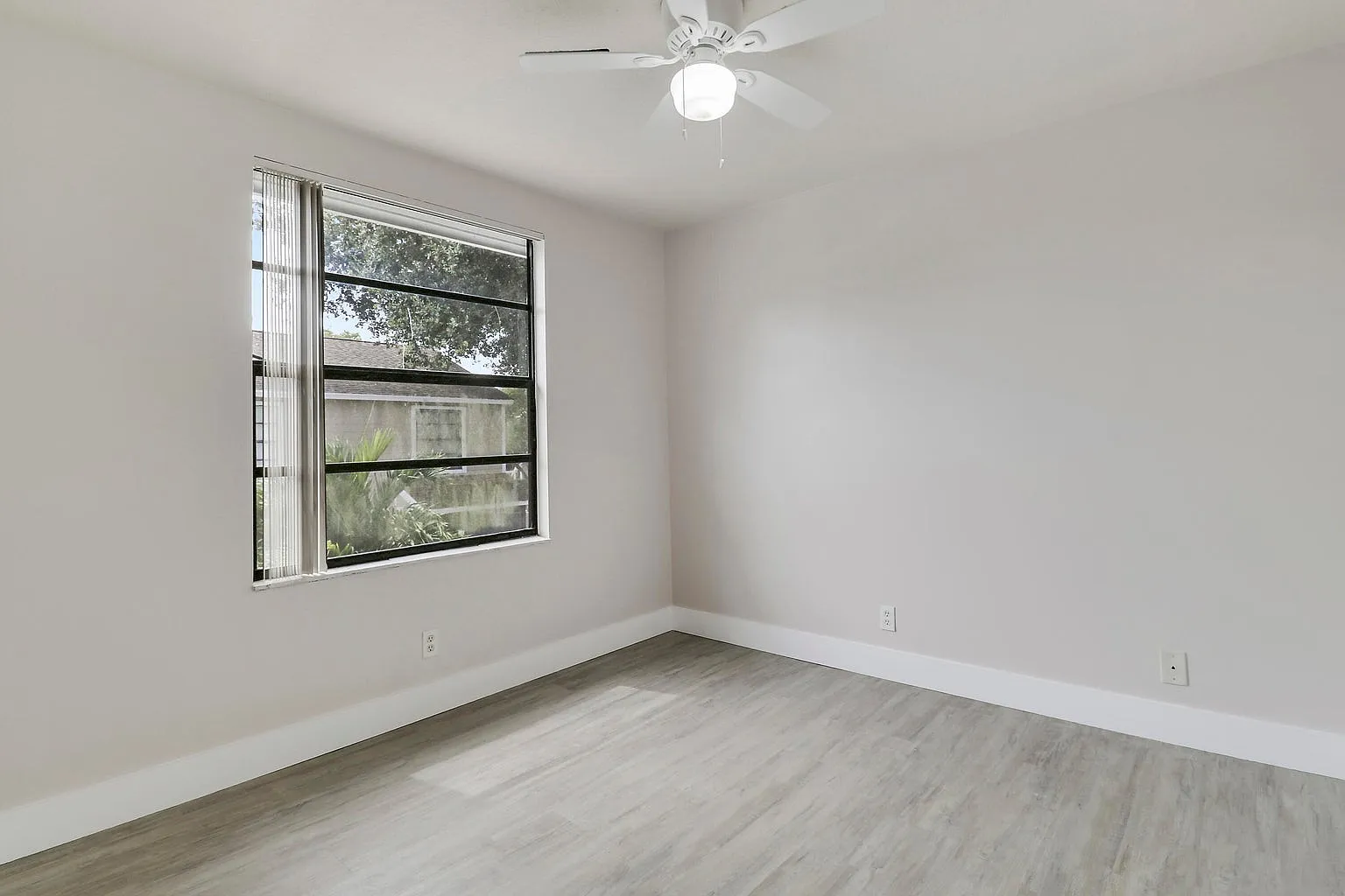 3 bed, 1435 sqft, $3,400 — Photo 4