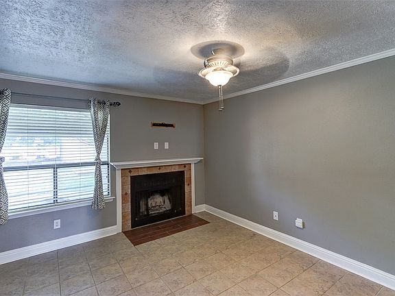 3rd image of 1902 Dartmouth St APT K1