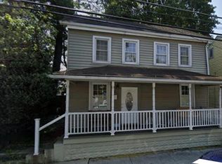 8 W Green St, Shiremanstown, PA 17011
