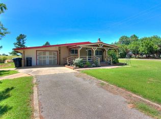 9001 S Cemetery Rd, Mustang, OK 73064