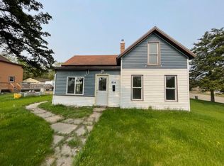 804 Main St S, Sauk Centre, MN 56378