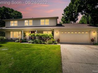 4248 Chicago Rd, Warren, MI 48092