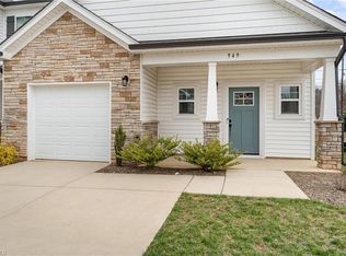 949 Cannon Crossing Cir, Greensboro, NC 27410