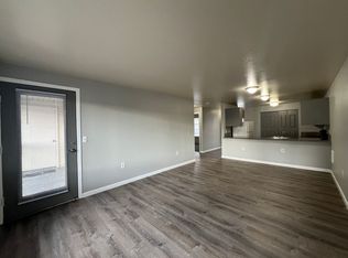 Rosewood Station, Portland, OR 97233