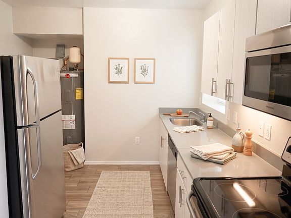 5th image of 1301 E Thomas Rd APT 107