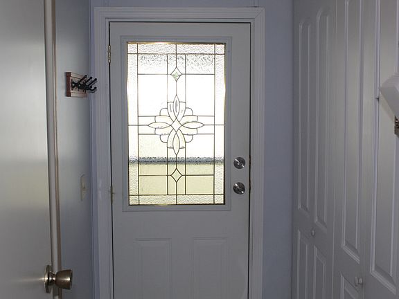 2nd image of 37511 Oak Lake Dr