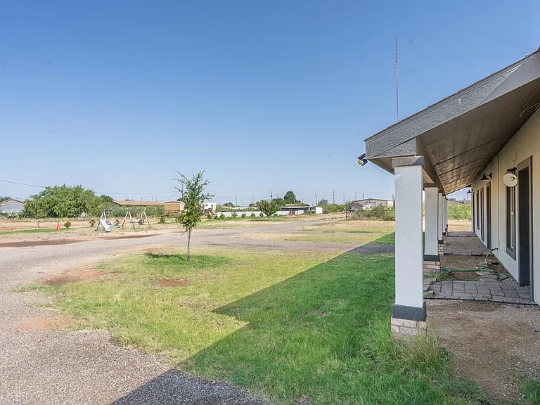 118 E County Road 120 — Photo 40