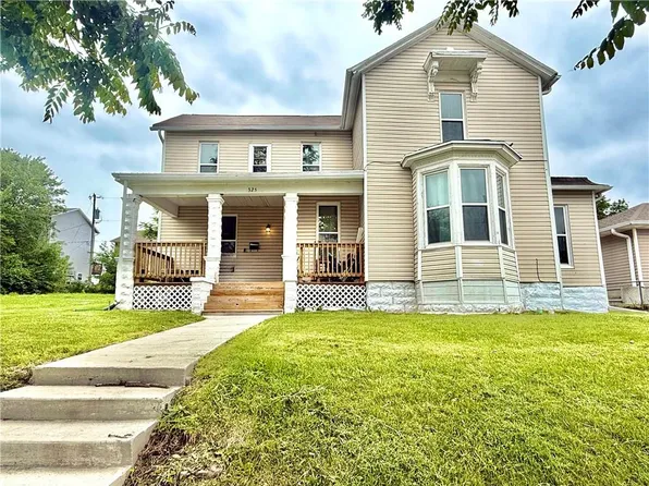 325 E 3rd St, Maryville, MO 64468