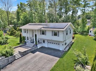 18 Bainbridge St, Leominster, MA 01453