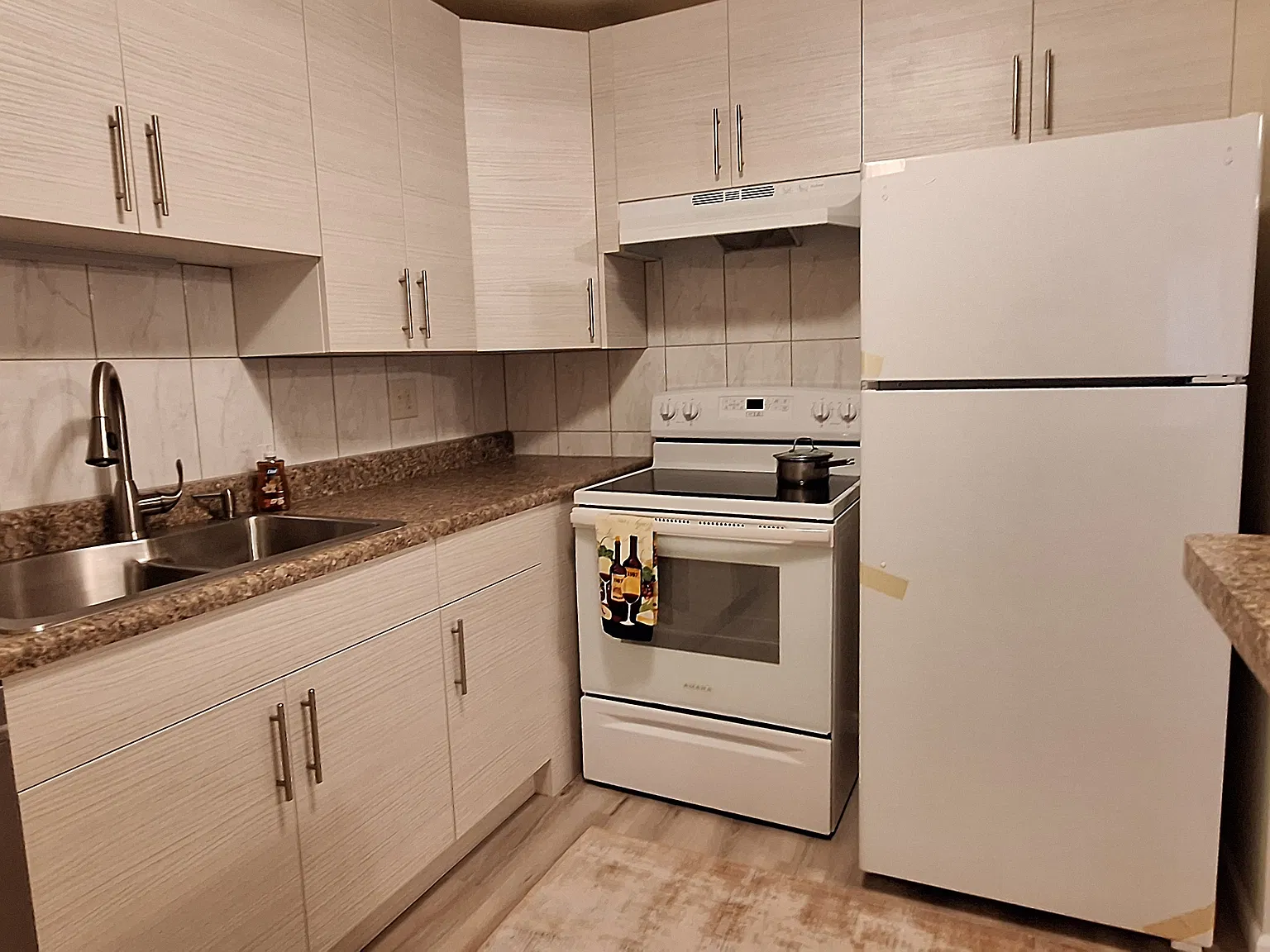 2 bed, 850 sqft, $1,650 — Photo 1