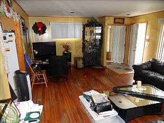 2nd image of 1636 Fontaine Ave