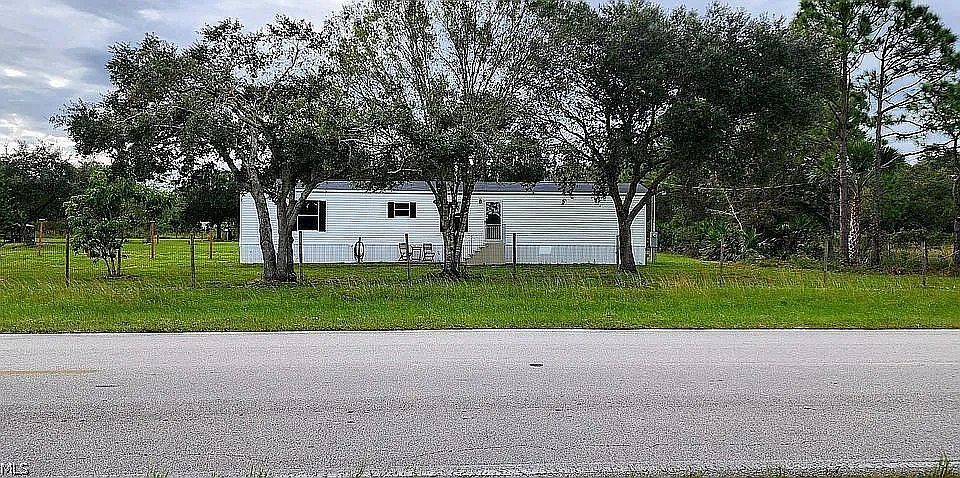 1st image of 330 N Cabbage Palm St