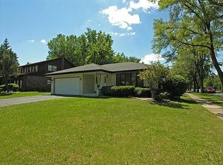 700 Ash St, Flossmoor, IL