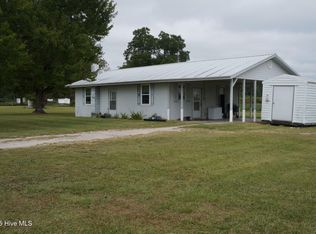 1304 White Oak River Rd, Maysville, NC 28555