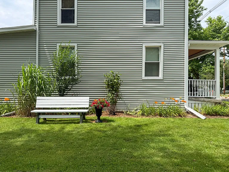 518 Park St — Photo 12
