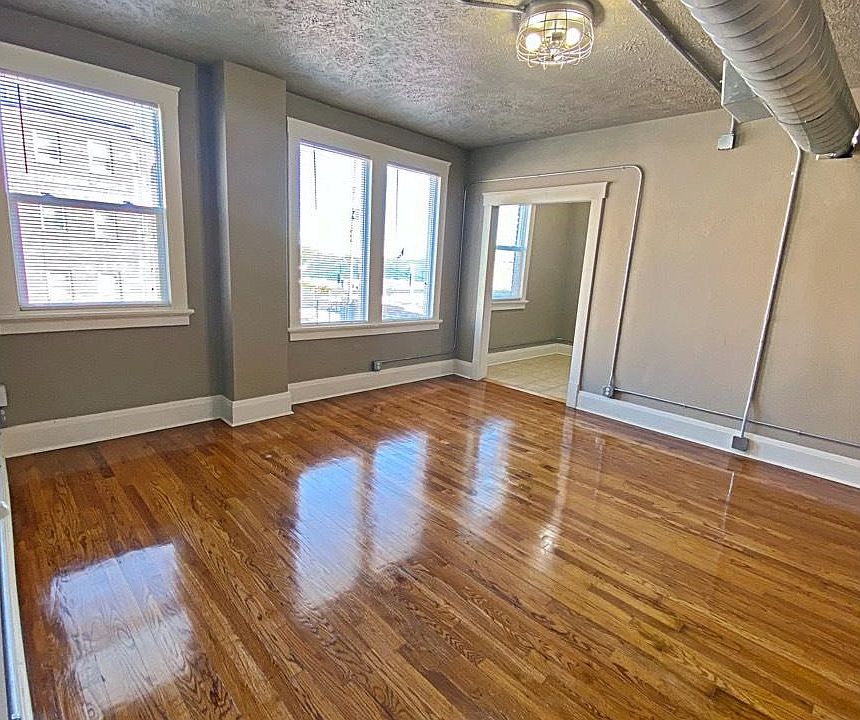 1st image of 2243 Jones St APT 105