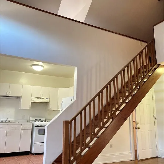 451 Franklin St #2 — Photo 13