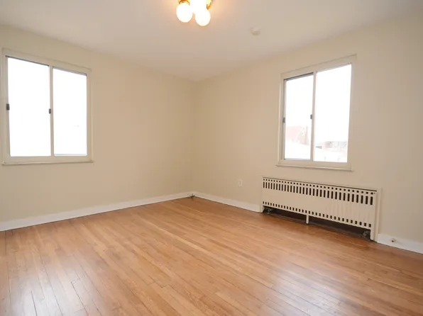 1732 Pennsylvania Ave, West Mifflin, PA 15122