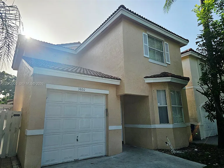 3860 Tree Tops Rd — Photo 1